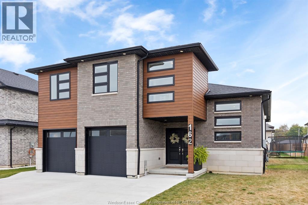 162 SUMMER, Belle River, Ontario