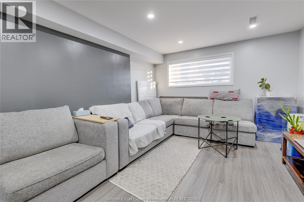 12726 Horwood Crescent Unit# Lower, Tecumseh, Ontario  N8N 4T9 - Photo 5 - 25029325