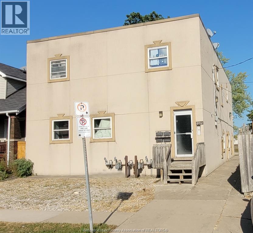 1570 LILLIAN, Windsor, Ontario