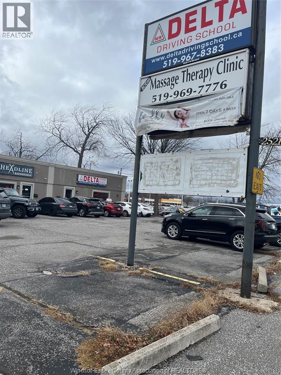 2521 Dougall Unit# 5, Windsor, Ontario  N8X 1T5 - Photo 3 - 25030731