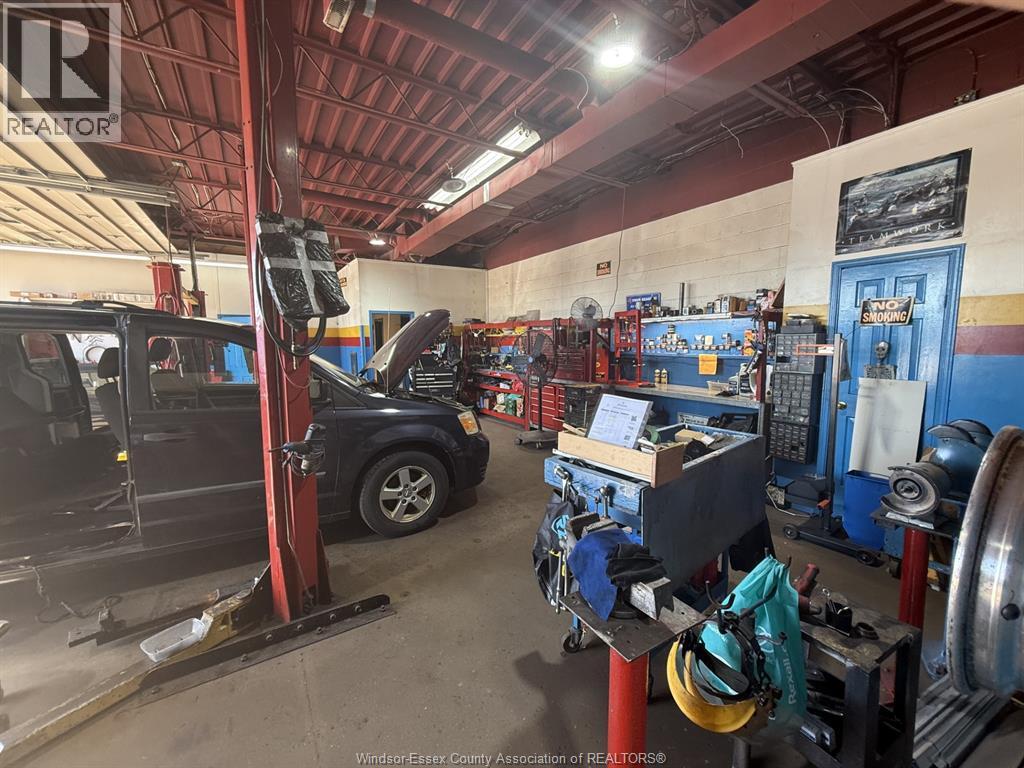 3414 Wyandotte Street East, Windsor, Ontario  N8Y 1G1 - Photo 12 - 25030888