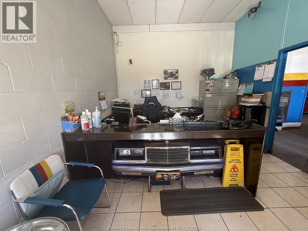 3414 Wyandotte Street East, Windsor, Ontario  N8Y 1G1 - Photo 9 - 25030888