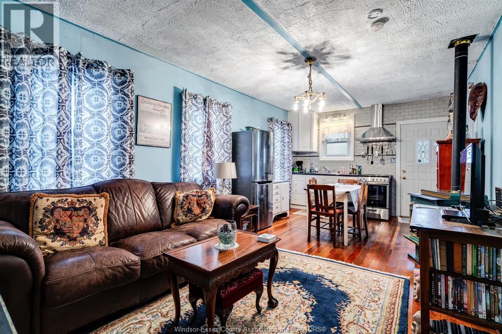 42 Pulley Road, Leamington, Ontario  N0P 2P0 - Photo 5 - 25030915