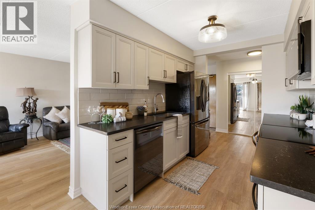 99 Robson Road Unit# 303, Leamington, Ontario  N8H 2M8 - Photo 21 - 25030927