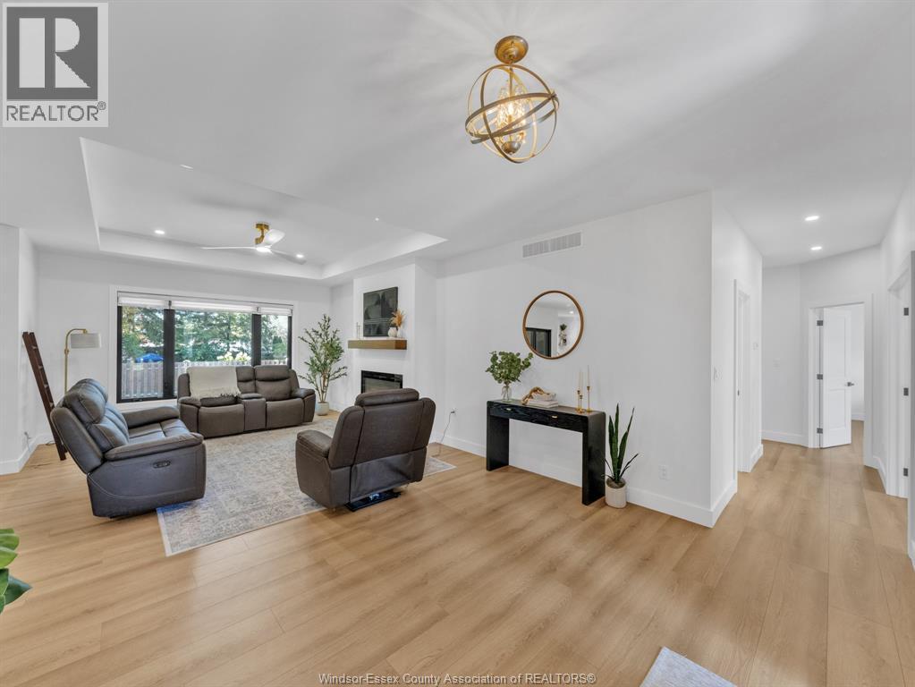 1499 Fuller Drive, Kingsville, Ontario  N9Y 3M7 - Photo 4 - 25031146