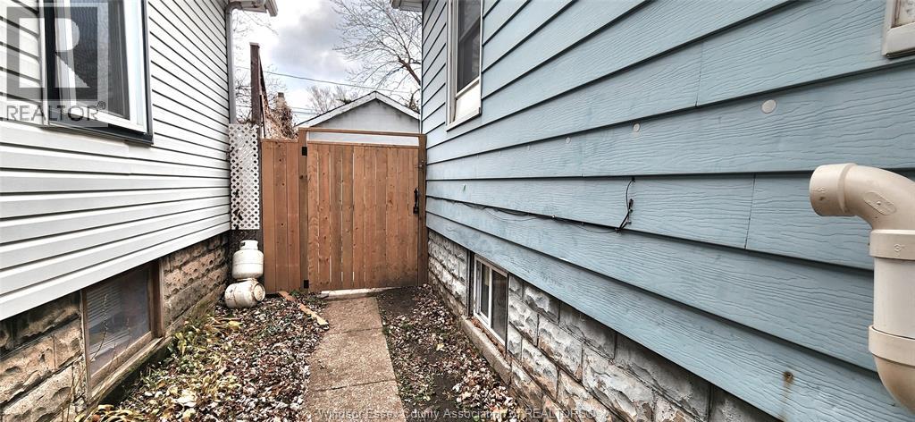 441 Ellis Street West, Windsor, Ontario  N8X 1B1 - Photo 19 - 25031141