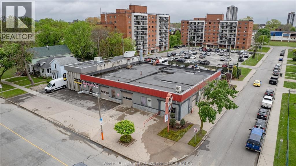 857 HOWARD AVENUE, Windsor, Ontario