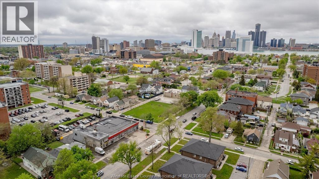 857 Howard Avenue, Windsor, Ontario  N9A 1S1 - Photo 4 - 25031334