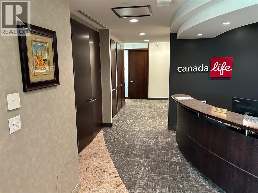 2555 Ouellette Avenue Unit# 200, Windsor, Ontario  N8X 1L9 - Photo 3 - 25031356