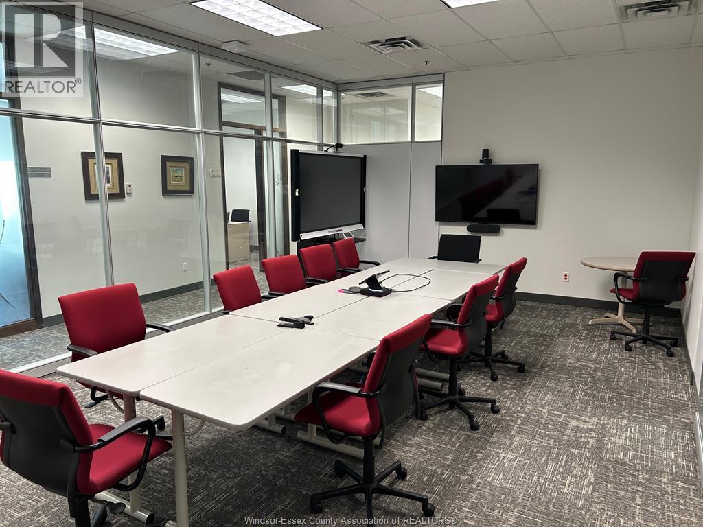 2555 Ouellette Avenue Unit# 200, Windsor, Ontario  N8X 1L9 - Photo 5 - 25031356