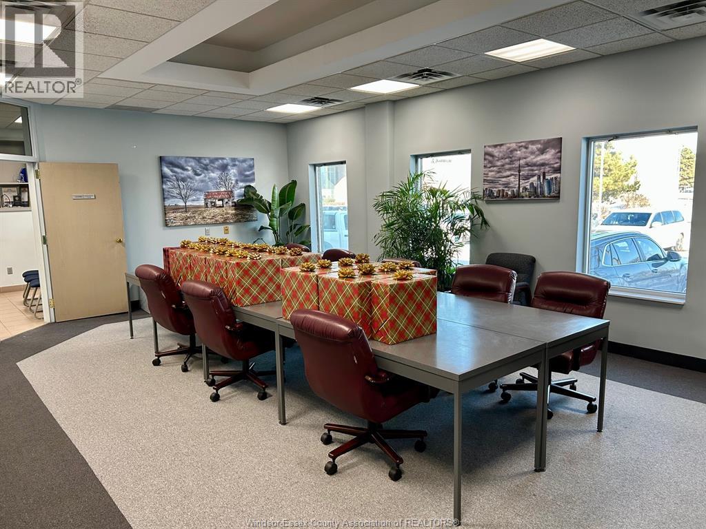 2575 Ouellette Avenue Unit# 200, Windsor, Ontario  N8X 1L9 - Photo 5 - 25031355