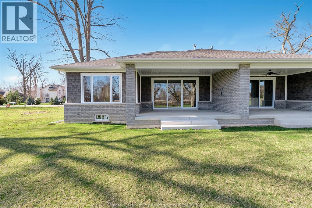 76 Boblo Island Boulevard, Amherstburg, Ontario  N9V 0H7 - Photo 11 - 25031368