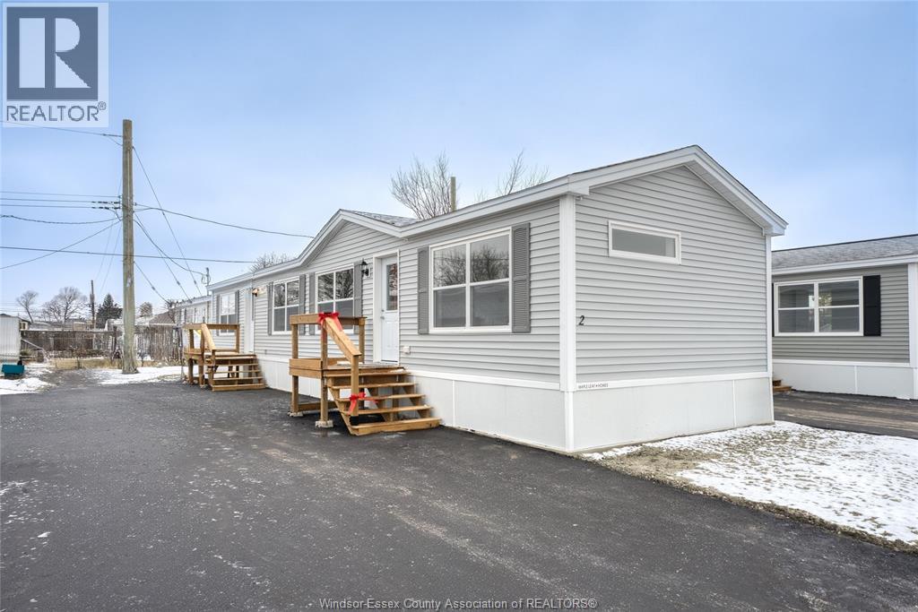 2 LINDA CRESCENT, Lakeshore, Ontario