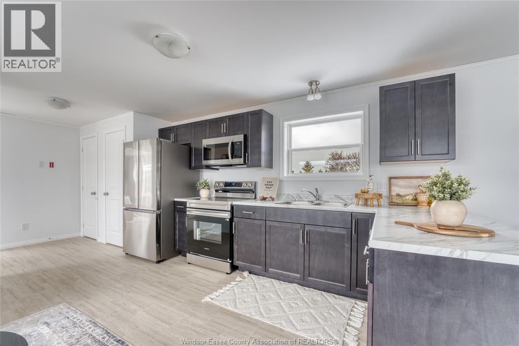 2 Linda Crescent, Lakeshore, Ontario  N8N 2P4 - Photo 5 - 25031365