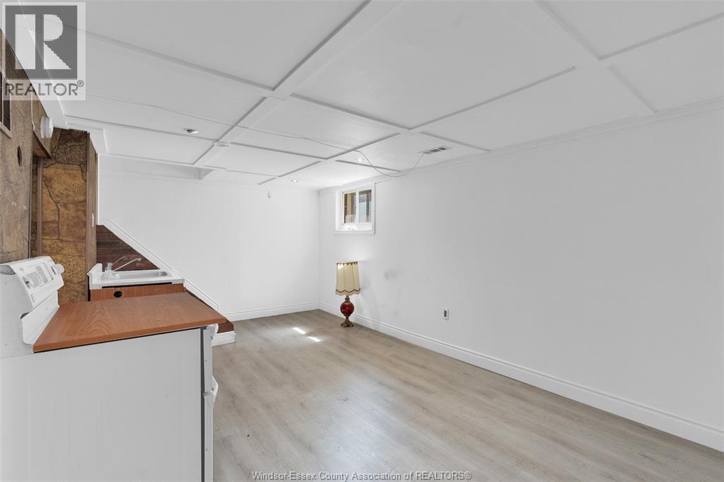 3217 Linwood, Windsor, Ontario  N9C 1P9 - Photo 15 - 25031378