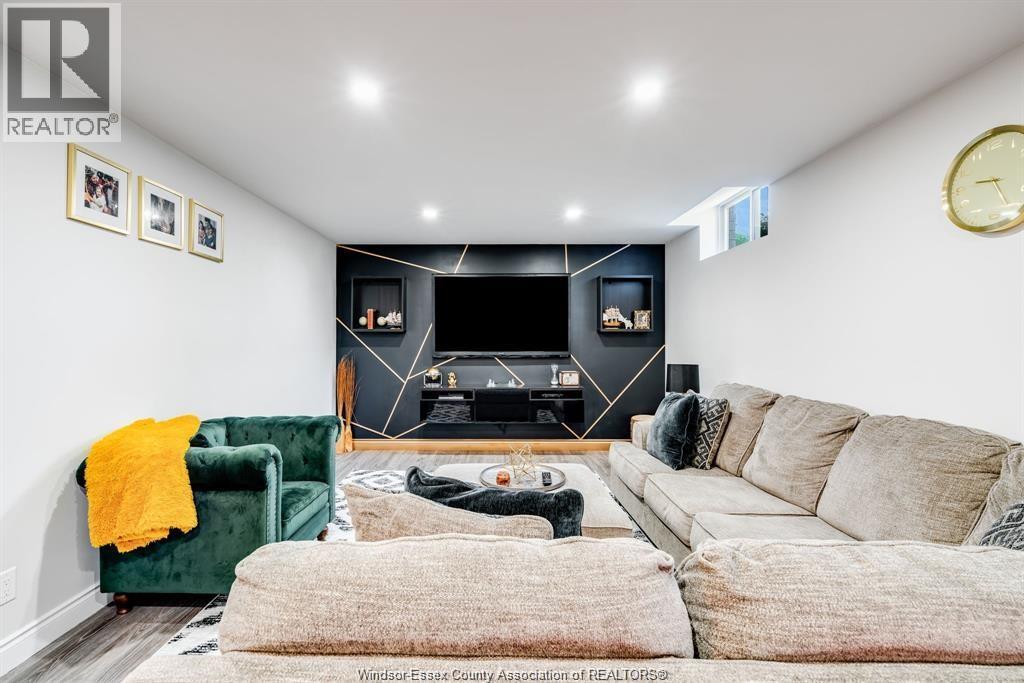 248 Joan Flood, Essex, Ontario  N8M 3E9 - Photo 27 - 25031381