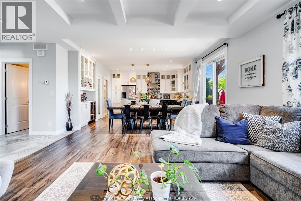 248 Joan Flood, Essex, Ontario  N8M 3E9 - Photo 7 - 25031381