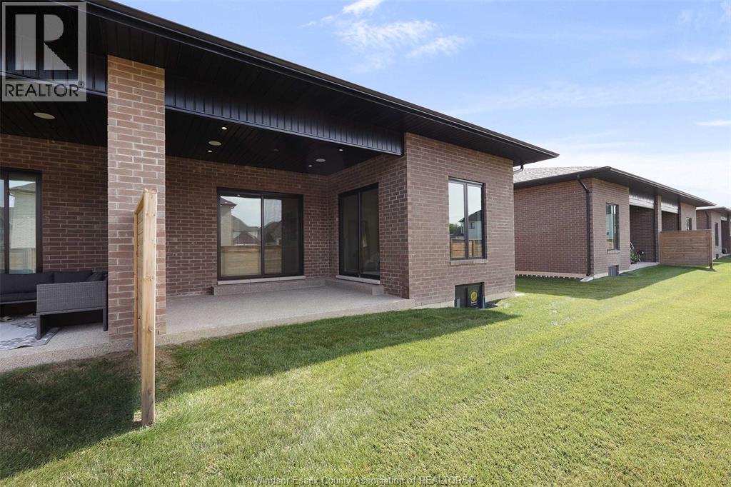 638 Lily Mac Boulevard, Windsor, Ontario  N6E 3N7 - Photo 8 - 25031556