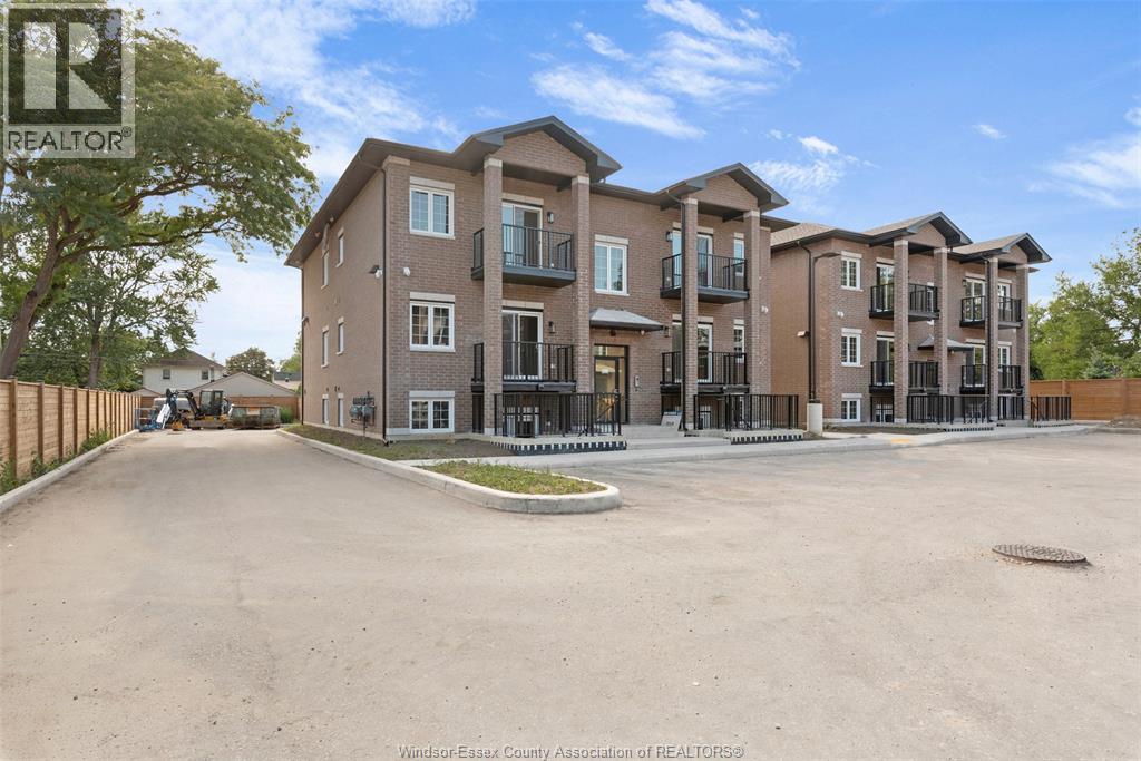 233 WATSON Unit# 306, Windsor, Ontario