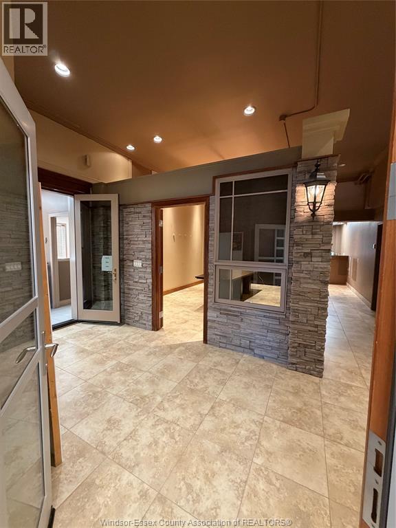 1893 Union Avenue, Kingsville, Ontario  N0P 2G0 - Photo 3 - 25031599