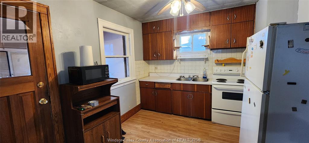 1634 Albert Street, Windsor, Ontario  N8Y 3R5 - Photo 4 - 25031242