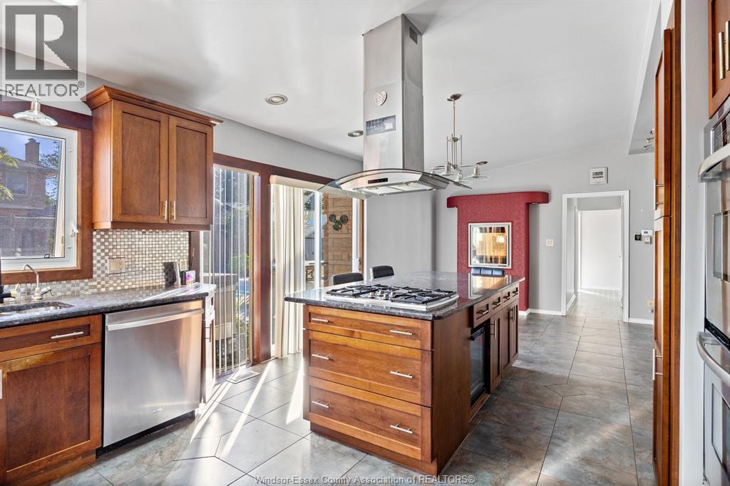 3740 Ouellette, Windsor, Ontario  N9E 3M7 - Photo 12 - 25031703