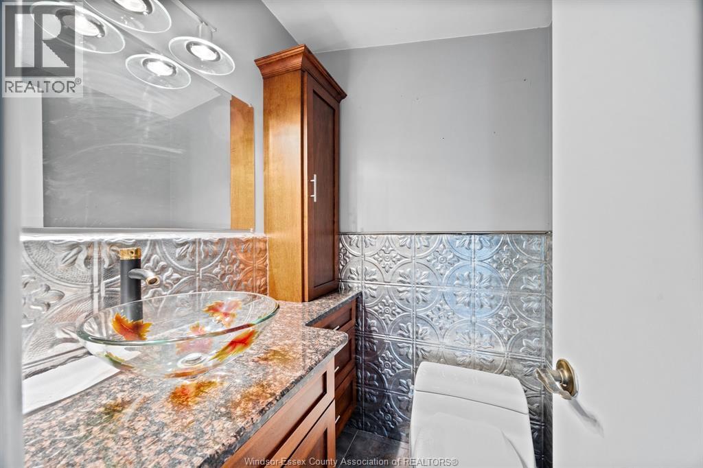 3740 Ouellette, Windsor, Ontario  N9E 3M7 - Photo 17 - 25031703