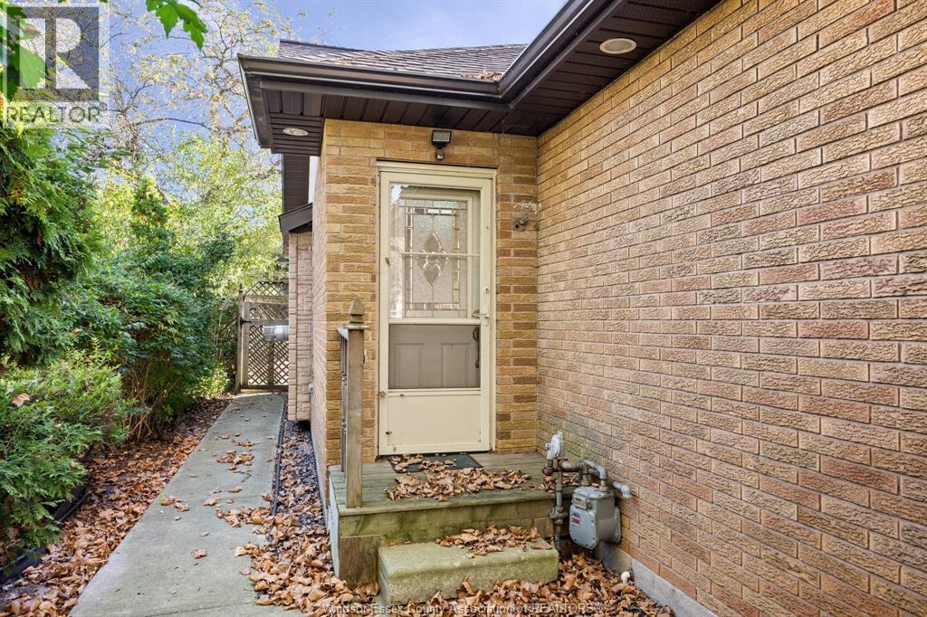 3740 Ouellette, Windsor, Ontario  N9E 3M7 - Photo 21 - 25031703