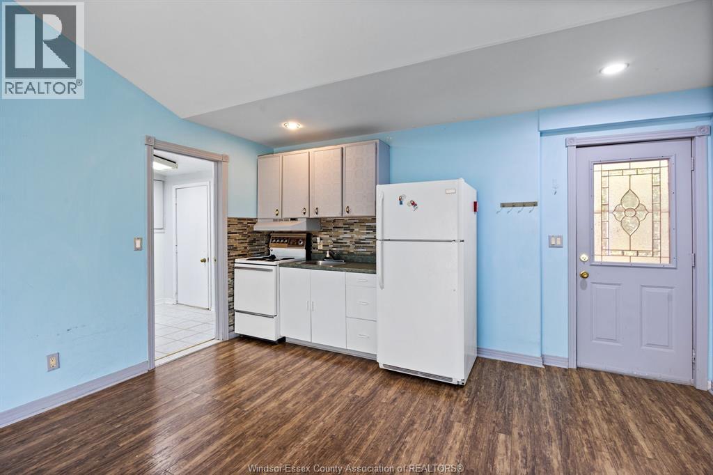 3740 Ouellette, Windsor, Ontario  N9E 3M7 - Photo 23 - 25031703