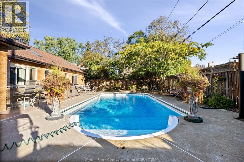 3740 Ouellette, Windsor, Ontario  N9E 3M7 - Photo 25 - 25031703