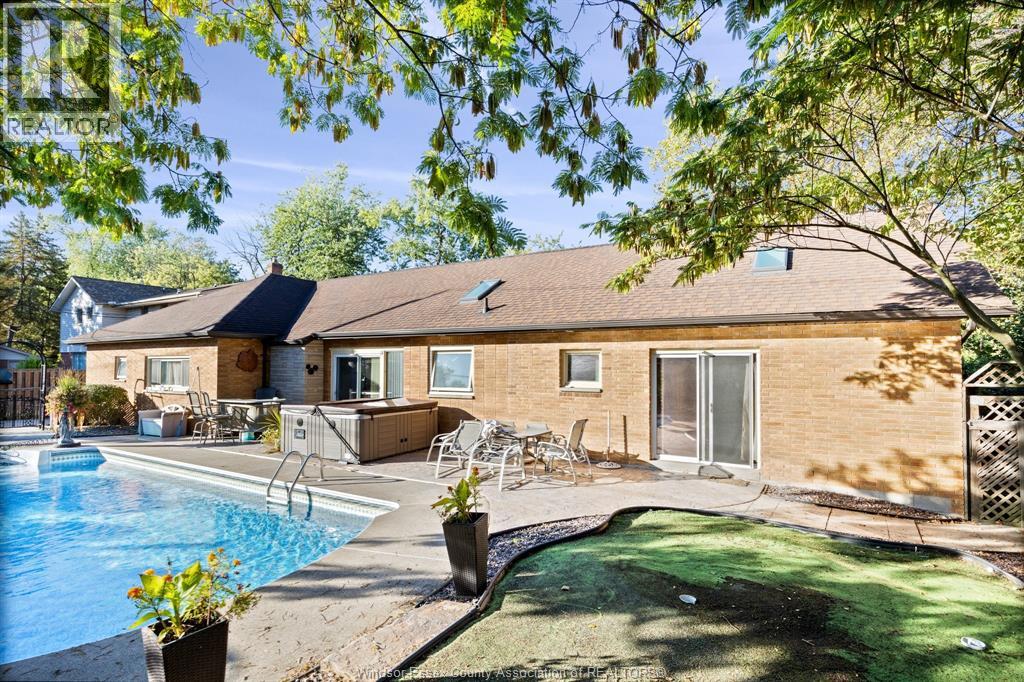 3740 Ouellette, Windsor, Ontario  N9E 3M7 - Photo 27 - 25031703