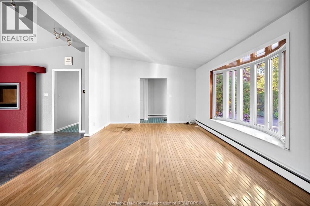 3740 Ouellette, Windsor, Ontario  N9E 3M7 - Photo 6 - 25031703