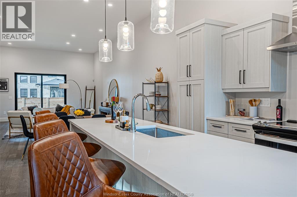 674 Lily Mac Boulevard, Windsor, Ontario  N6E 3N7 - Photo 13 - 25031819