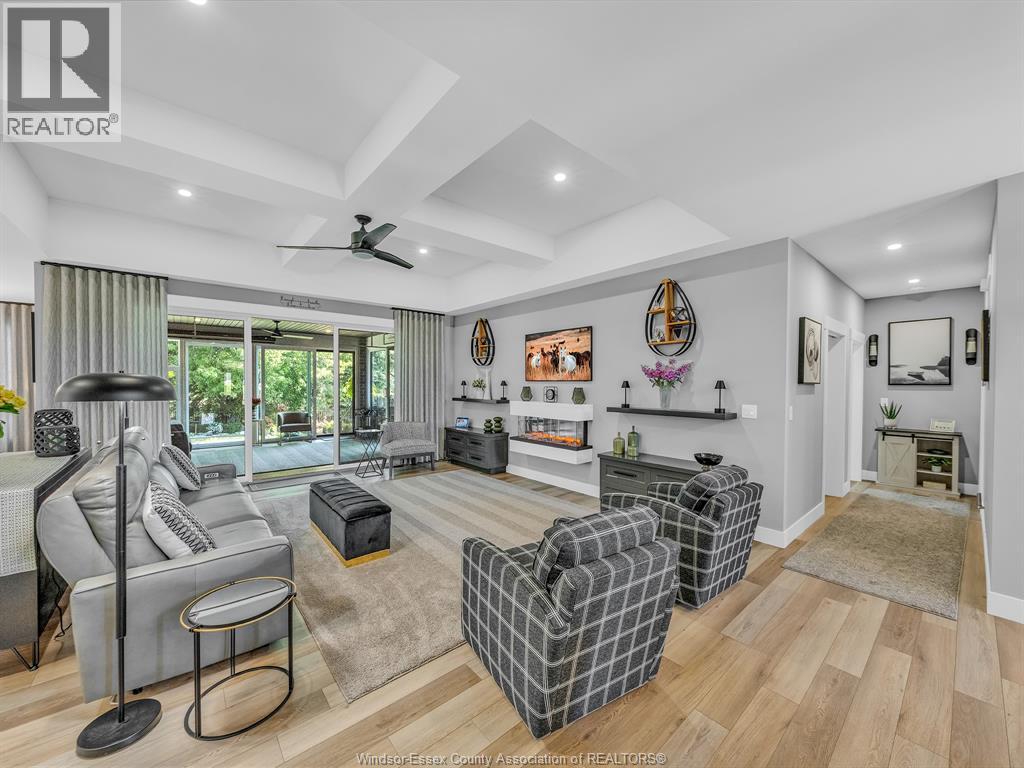 36 Manuel Court, Harrow, Ontario  N0R 1G0 - Photo 4 - 25031844