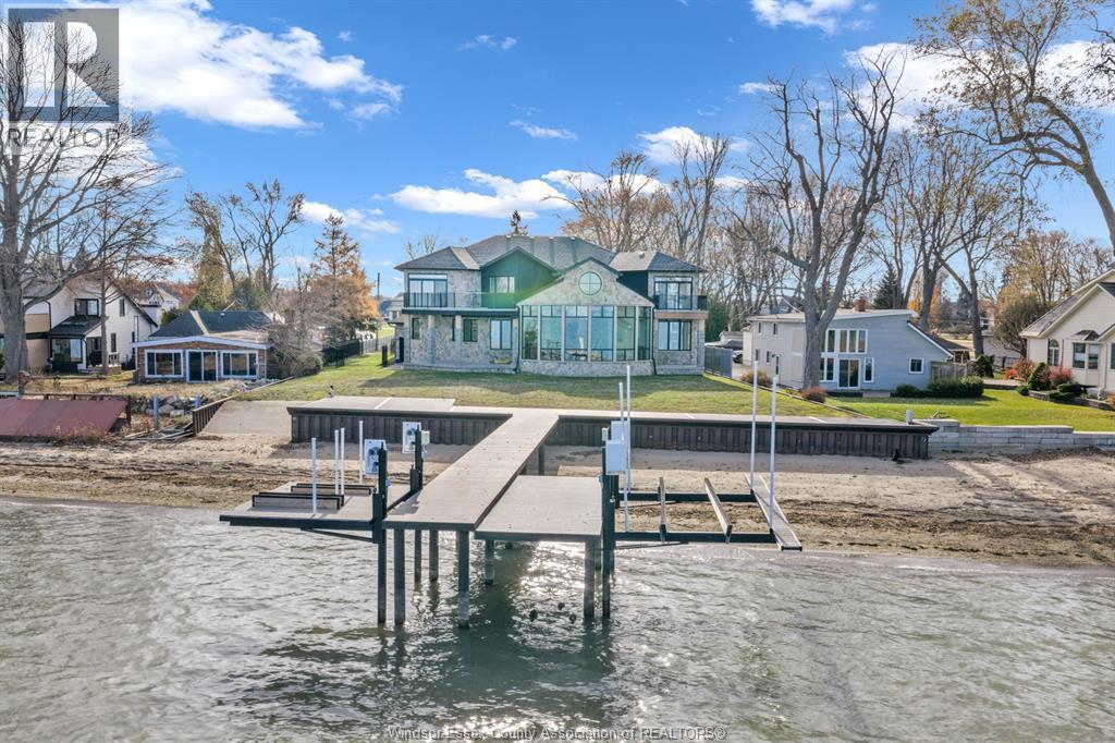 720 Old Tecumseh Road East, Lakeshore, Ontario  N0R 1A0 - Photo 3 - 25031843