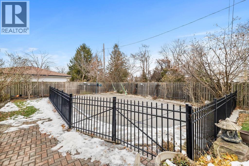 1670 Campbell Avenue, Windsor, Ontario  N9B 2K6 - Photo 24 - 25031884