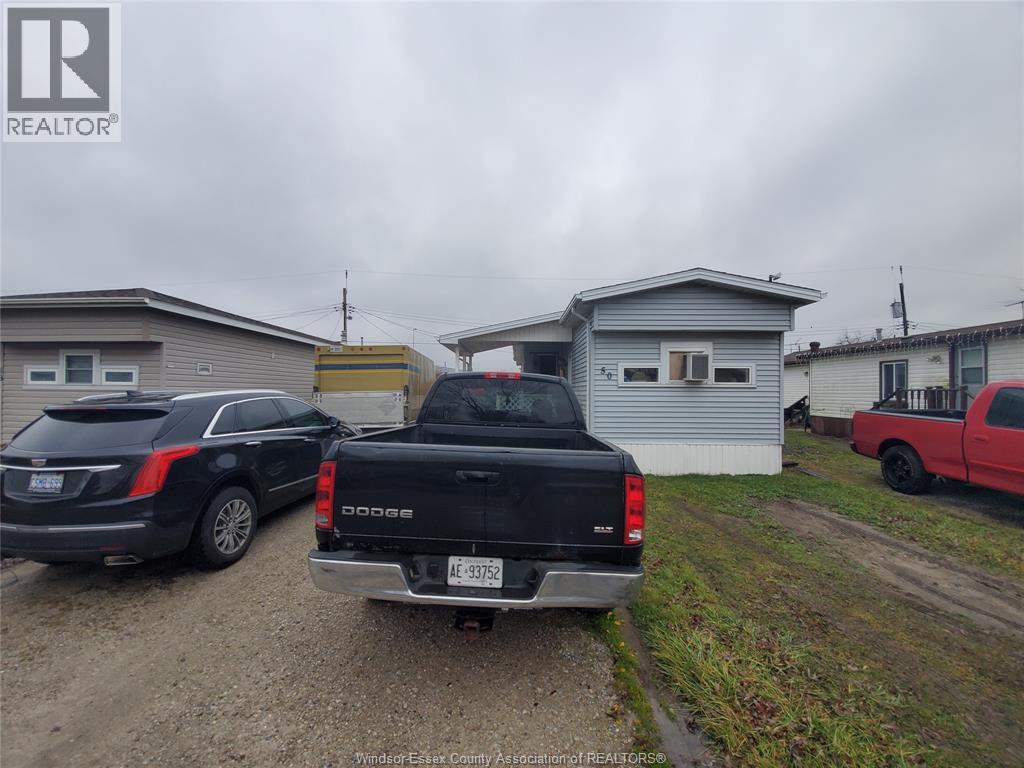 50 Regina, Lakeshore, Ontario  N8N 2P5 - Photo 3 - 25031911