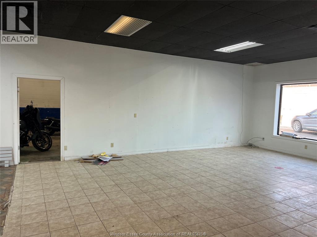 13163 Tecumseh Road East, Tecumseh, Ontario  N8N 3T4 - Photo 5 - 25031908