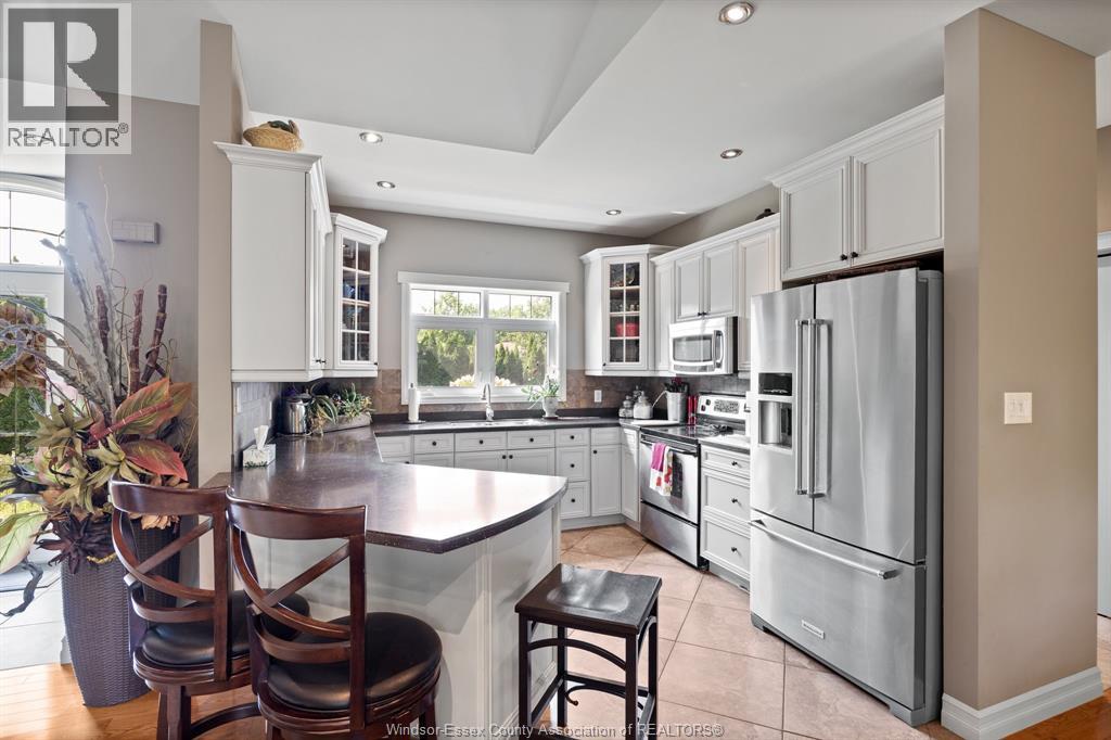 507 Ladale Lane, Wheatley, Ontario  N0P 2P0 - Photo 3 - 25032027