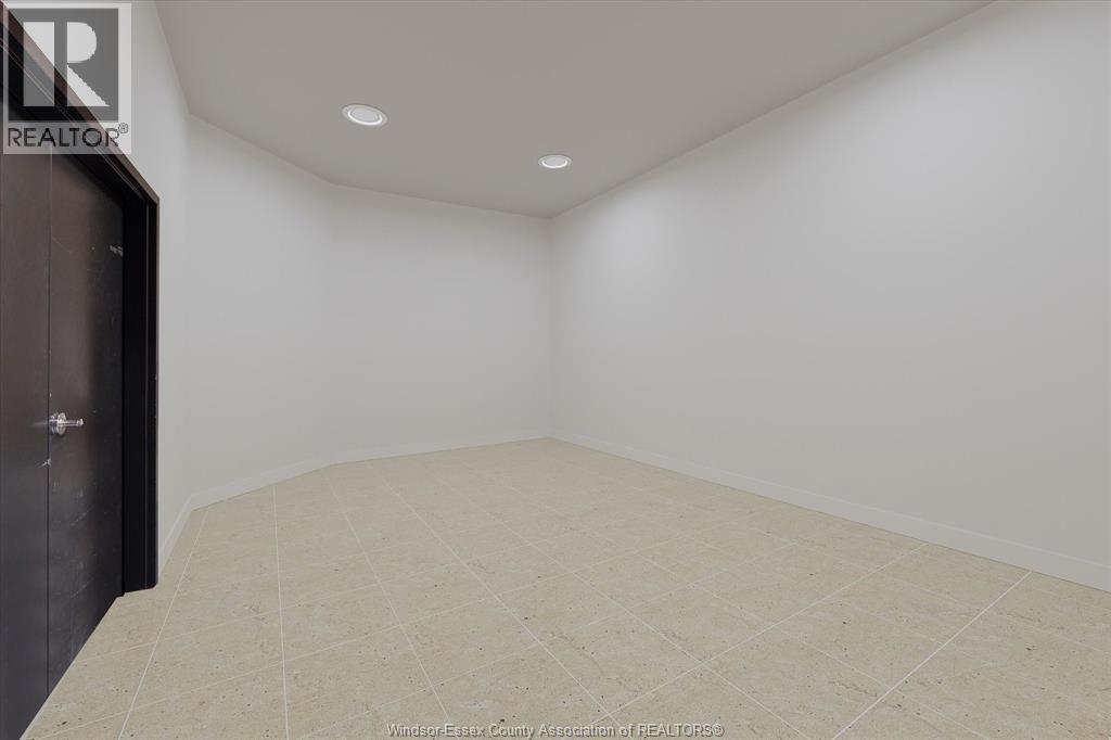 459 Ouellette Avenue, Windsor, Ontario  N9A 4J2 - Photo 10 - 25032069