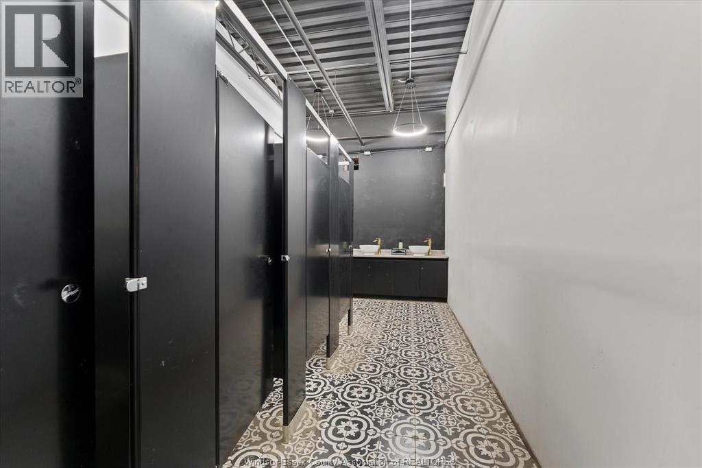 459 Ouellette Avenue, Windsor, Ontario  N9A 4J2 - Photo 12 - 25032069