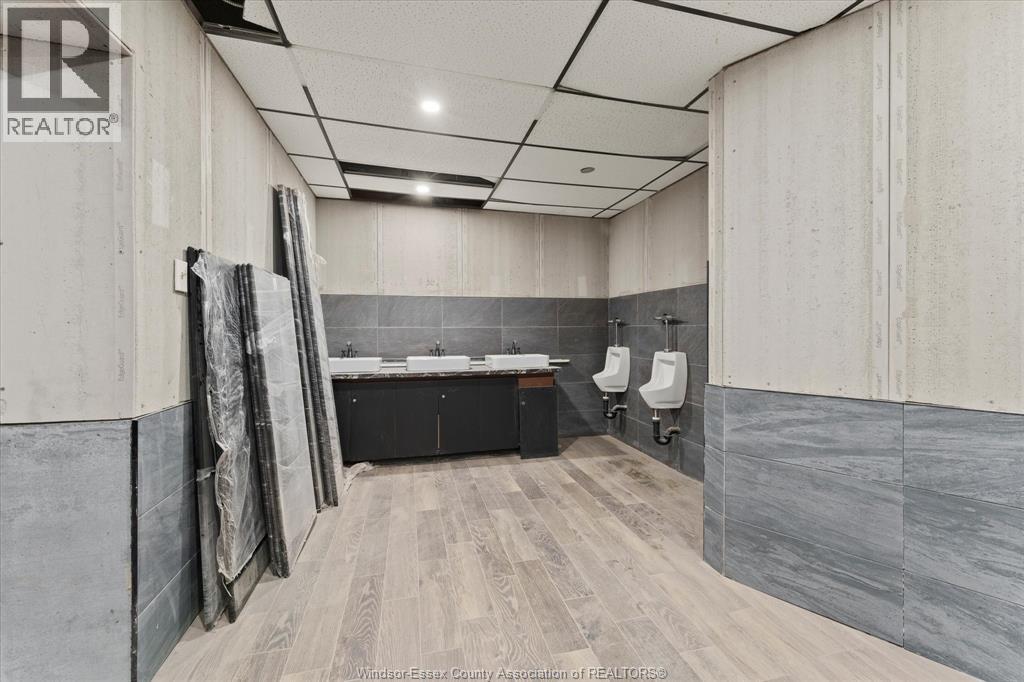 459 Ouellette Avenue, Windsor, Ontario  N9A 4J2 - Photo 14 - 25032069