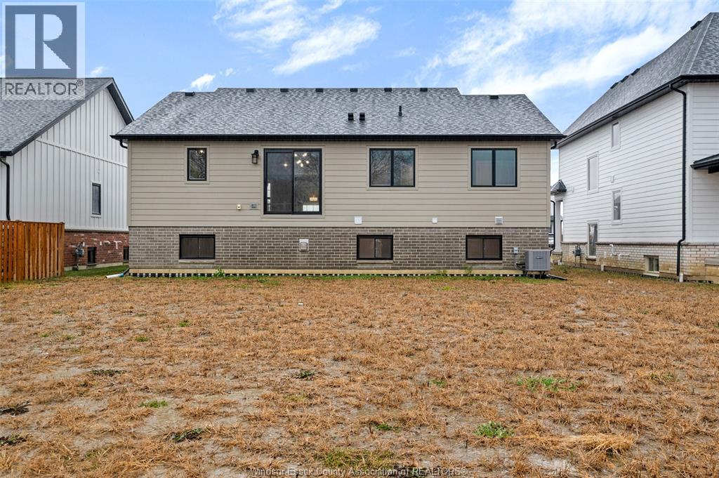 101 Westlawn Drive, Essex, Ontario  N8M 1J1 - Photo 21 - 25032106
