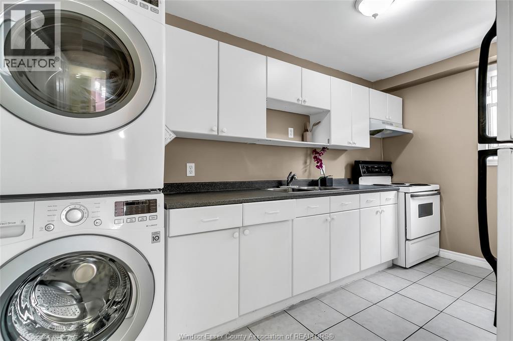 4305 Golfcourse Crescent, Windsor, Ontario  N9G 2P5 - Photo 30 - 25032091