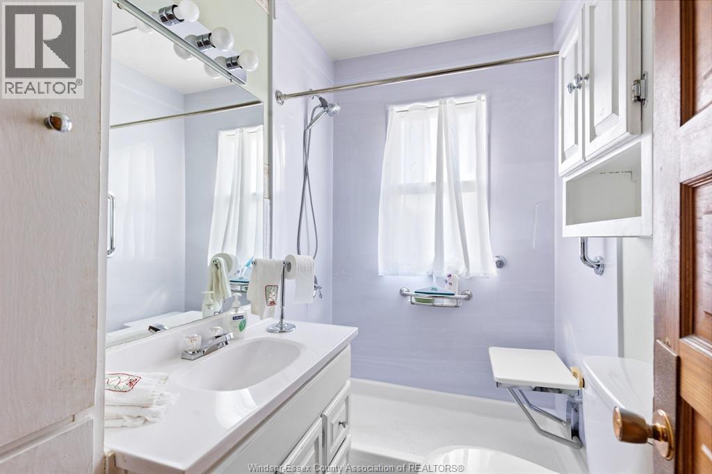 424 County Rd 14, Kingsville, Ontario  N0R 1B0 - Photo 9 - 25031719