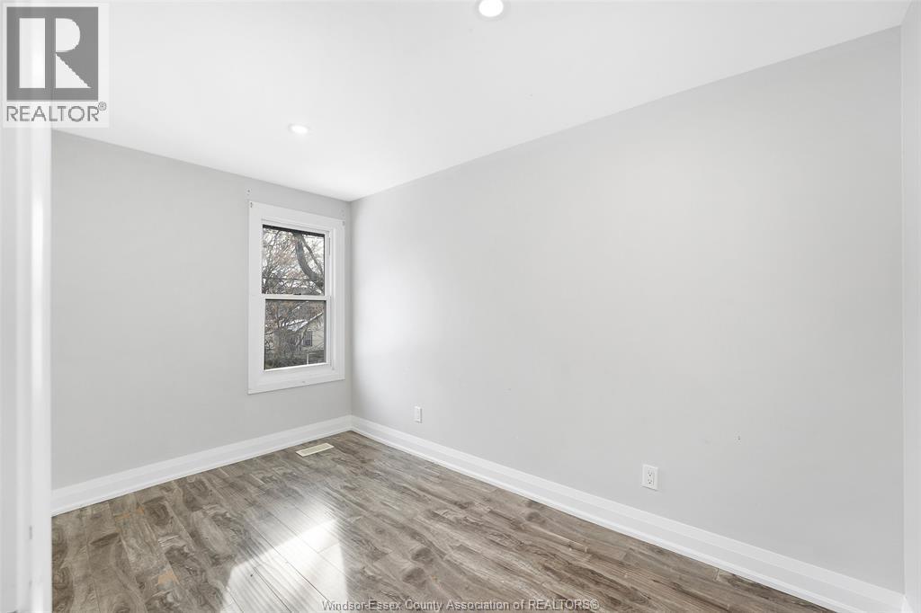 1657 Martindale, Windsor, Ontario  N9B 1G7 - Photo 12 - 26000274