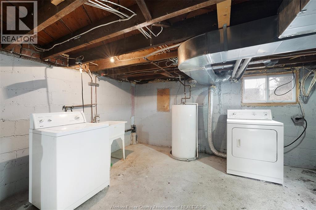 1657 Martindale, Windsor, Ontario  N9B 1G7 - Photo 15 - 26000274