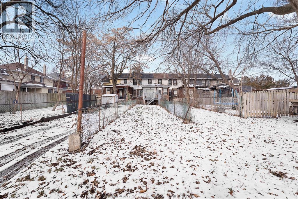 1657 Martindale, Windsor, Ontario  N9B 1G7 - Photo 20 - 26000274