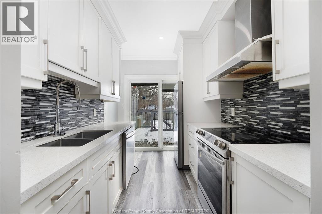 1657 Martindale, Windsor, Ontario  N9B 1G7 - Photo 9 - 26000274