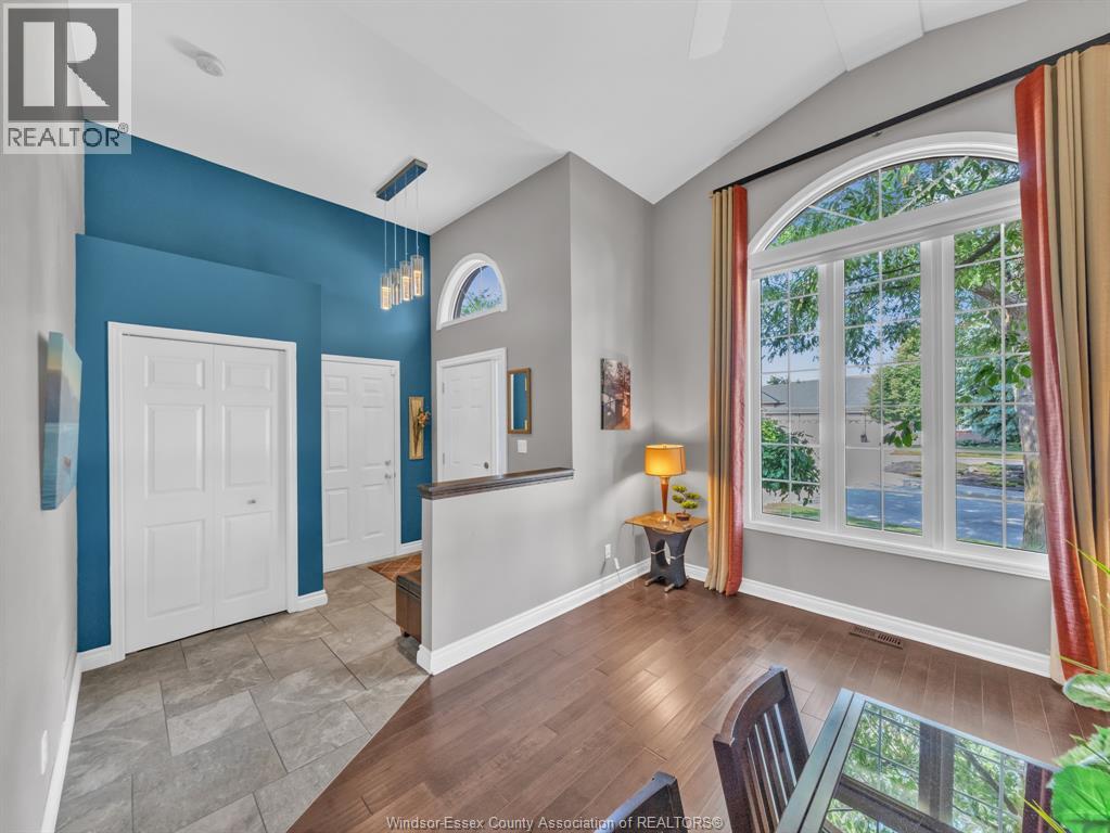 1046 Rendezvous, Windsor, Ontario  N8P 1K6 - Photo 2 - 26000303